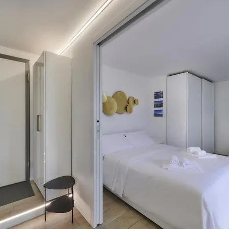 Sunrise Apartment *